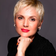 Илана Хавина